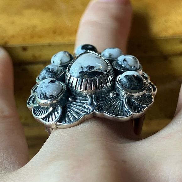 Genuine White Buffalo Sterling Silver Cocktail Ring Size 7 - Picture 2 of 9